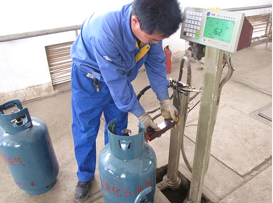 آلات تعبئة أسطوانات غاز البترول المسال المضادة للانفجار ATEX قسم 50 جرام